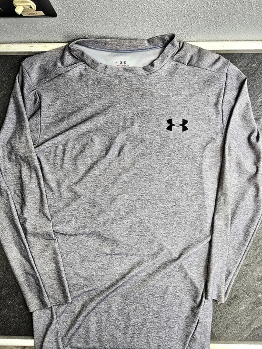 Under Armour HeatGear Compression Long Sleeve Shirt Long Sleeve Athletic Shirt